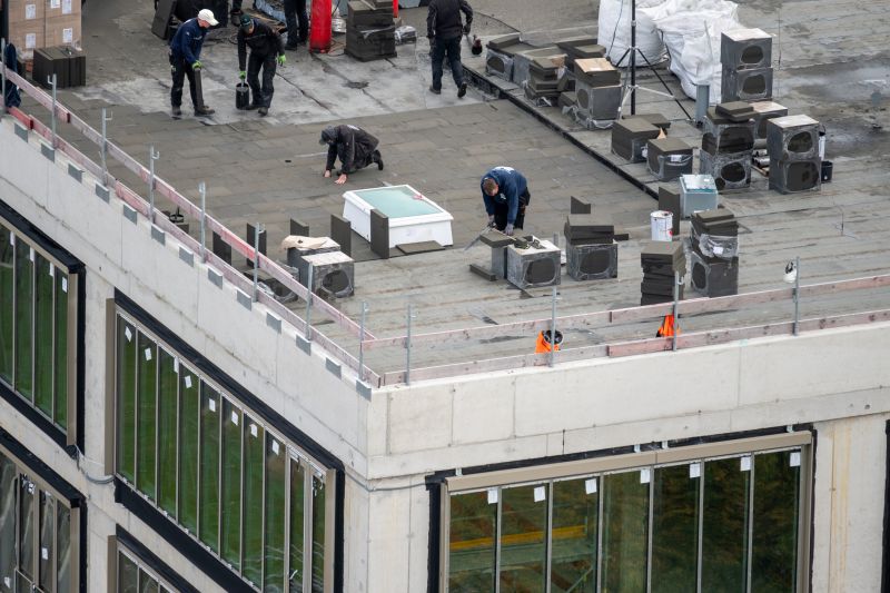 Commode Installation detail